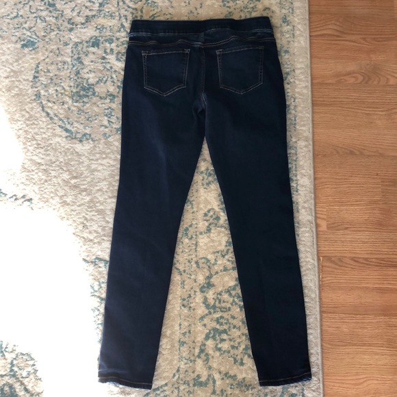 Maurices Jeans - Picture 3 of 3